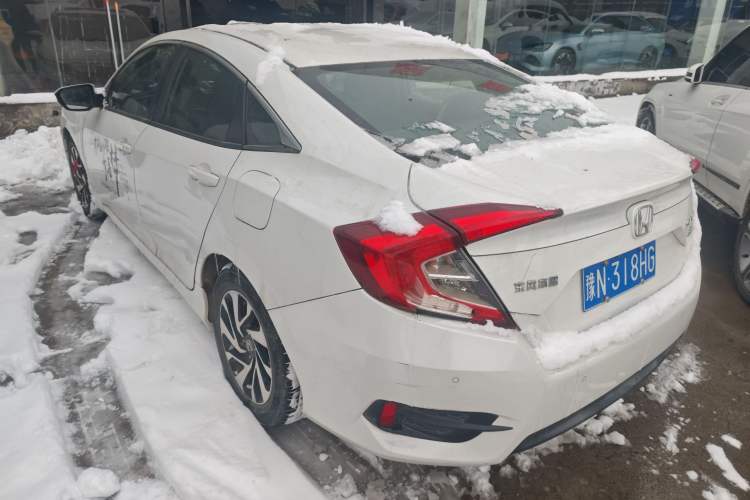 Used Honda Civic 2016 220TURBO CVT Luxury Edition
