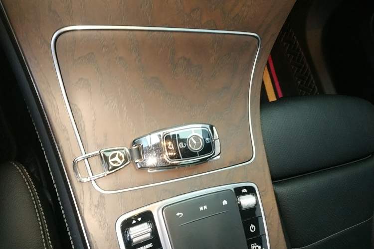 Used Mercedes-Benz GLC 2021 GLC 260 L 4MATIC Luxury Model