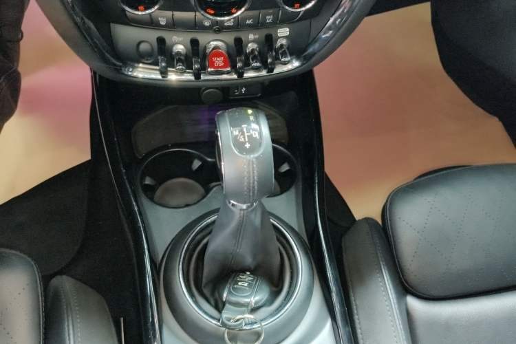 Used  Clubman 2018 1.5T COOPER Artist
