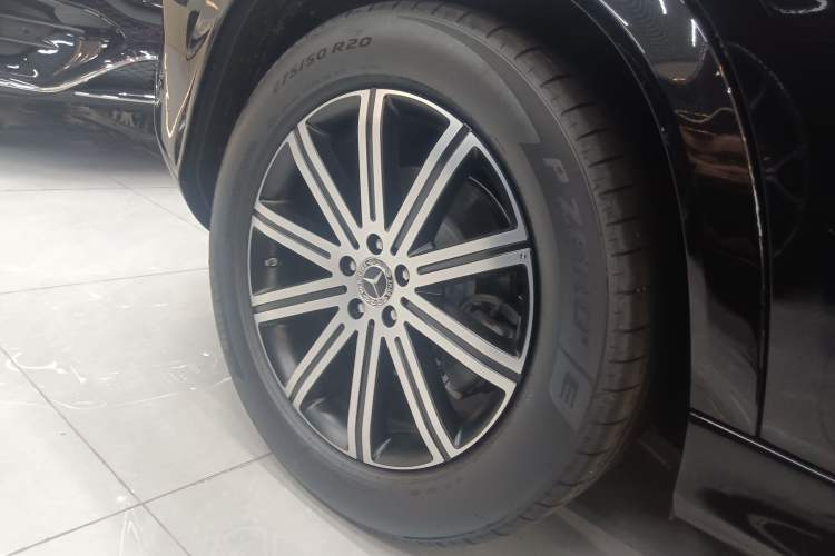 Used Mercedes-Benz GLE 2025 GLE 350 4MATIC Stylish Model
