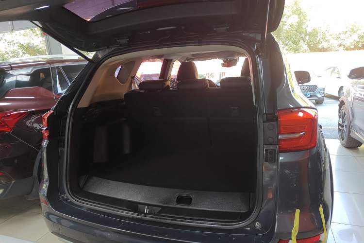 Used BYD Song New Energy 2019 Song DM 1.5TID Smart Connect Premium Model
