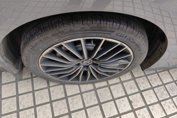 Used BYD Han 2023 EV Champion Edition 506KM Front-Wheel-Drive Premium Model
