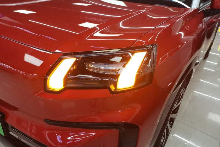 Used AION V 2024 Aion Tyrannosaurus 650 LiDAR Edition
