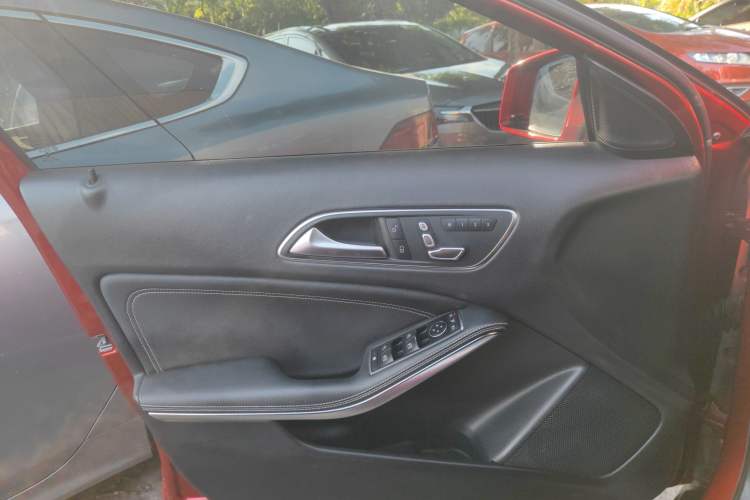 Used Mercedes-Benz GLA 2017 GLA 200 Fashion Model