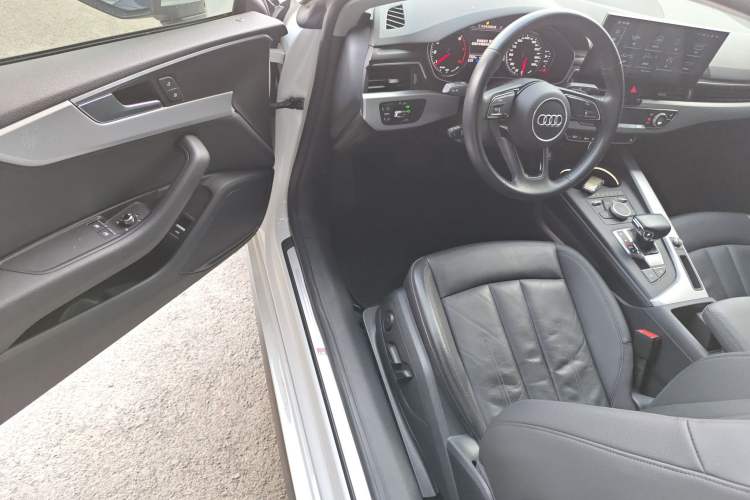 Used Audi A5 2020 Coupe 40 TFSI Fashion Edition China VI Emission Standard
