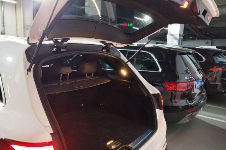 Used Mercedes-Benz GLC 2019 GLC 260 L 4MATIC Dynamic Model
