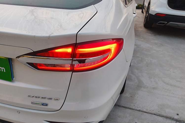 Used Ford Mondeo 2018 EcoBoost 180 Smart Control Fashion Model China V Standard
