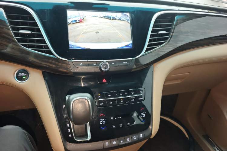 Used Buick GL8 2017 ES 28T Flagship Model China V Standard
