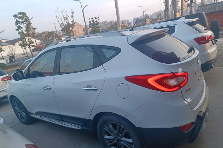 Used Hyundai ix35 2013 2.0L Automatic Two-Wheel Drive Smart GLS China IV Standard
