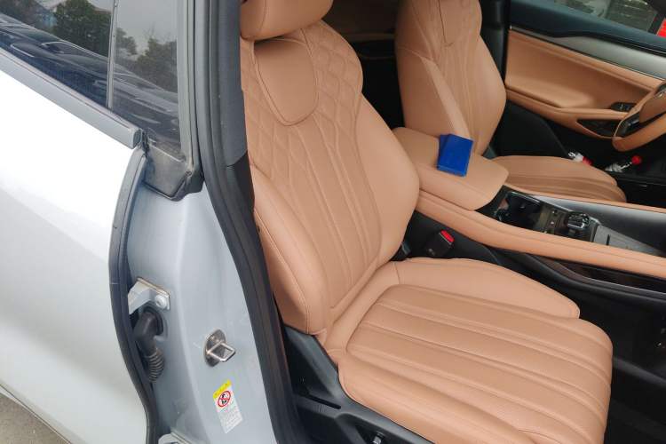 Used BYD Song L EV 2025 662 km Advanced Intelligent Driving Version
