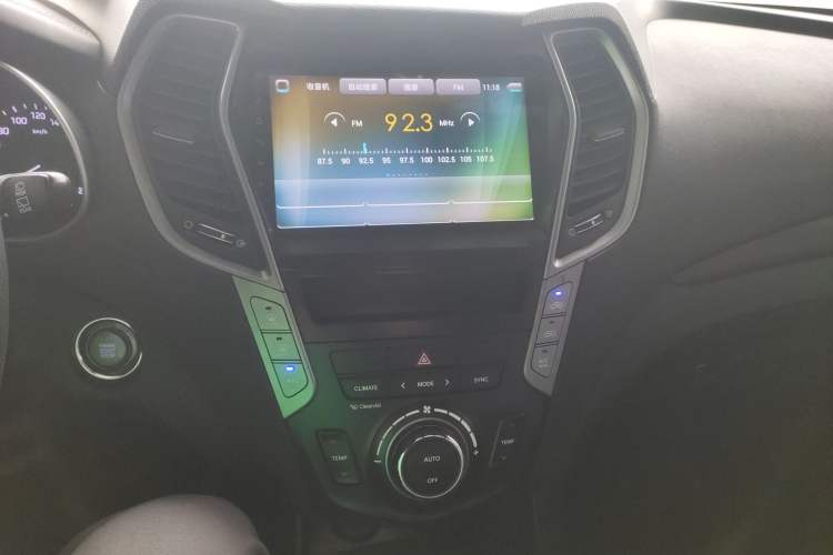 Used Hyundai Santa Fe 2017 2.0T Automatic All-Wheel Drive Smart 7-Seater
