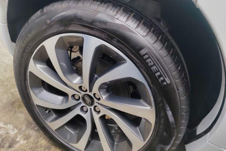 Used Land Rover Discovery Sport 2020 249 PS R-Dynamic Performance Edition