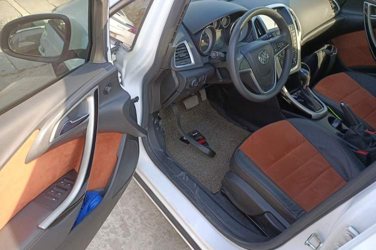 Used Buick GT 2014 XT 1.6T Automatic Fashion Sport Edition
