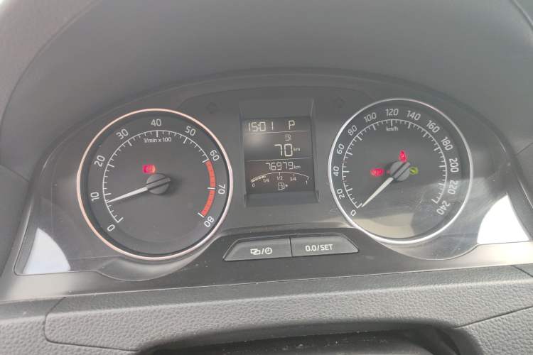 Used Skoda Rapid Spaceback 2016 Revised 1.6L Automatic Chuanxing Version