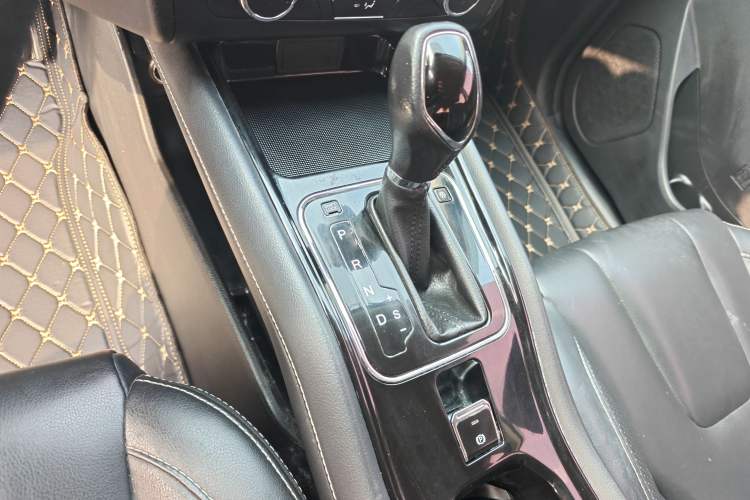 Used Dongfeng Fengon 580 2017 1.5T CVT Comfort Model
