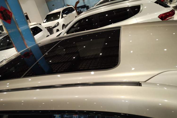 Used Honda UR-V 2017 240TURBO Two-Wheel Drive Luxury Edition China V
