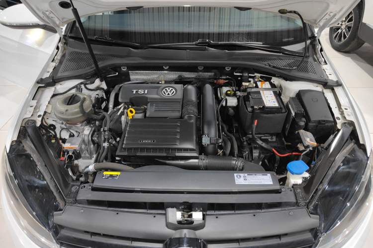 Used Volkswagen Golf 2018 230TSI Automatic Comfort Model
