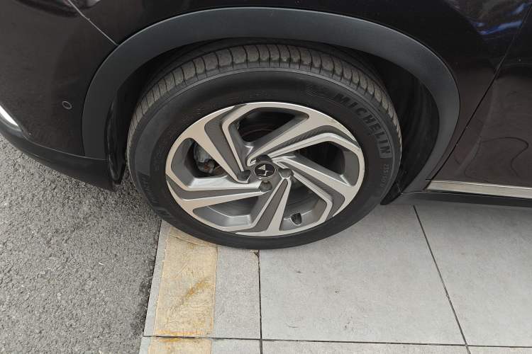 Used  6 2014 1.6T Prestige Edition THP200