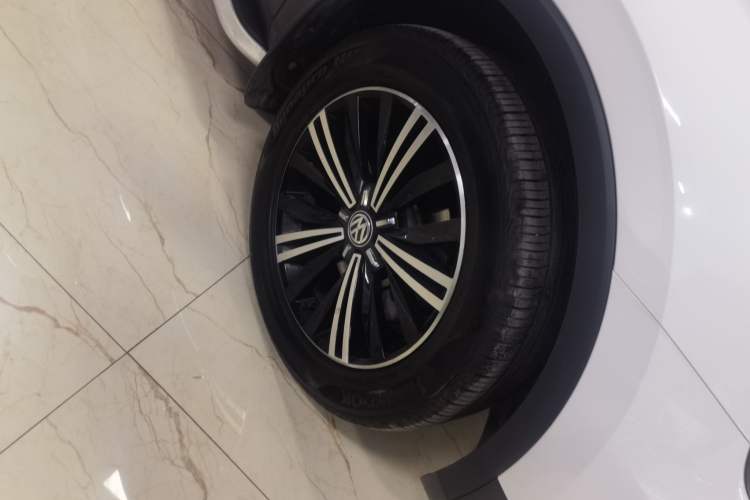 Used Volkswagen Tiguan L 2020 330TSI Automatic Two-Wheel Drive Panoramic Comfort Edition China VI Standard