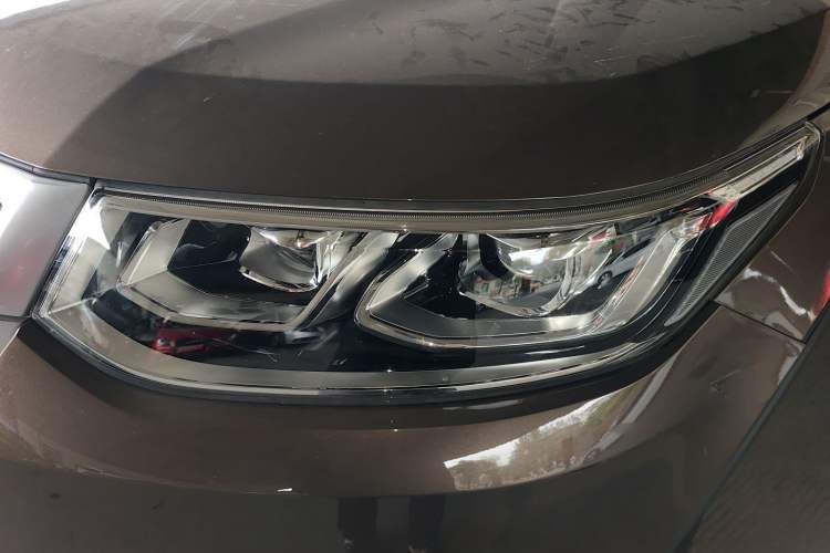 Used Changan CS95 2017 2.0T Two-Wheel Drive Zhiyuan Edition