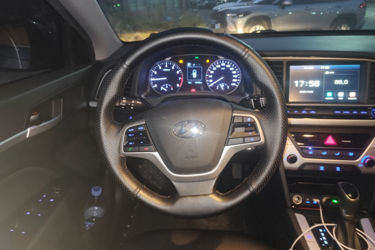 Used Hyundai Elantra 2016 1.6L Automatic ZhiXuan – Elite Version
