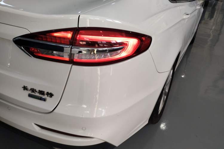 Used Ford Mondeo 2020 EcoBoost 180 Stylish Model
