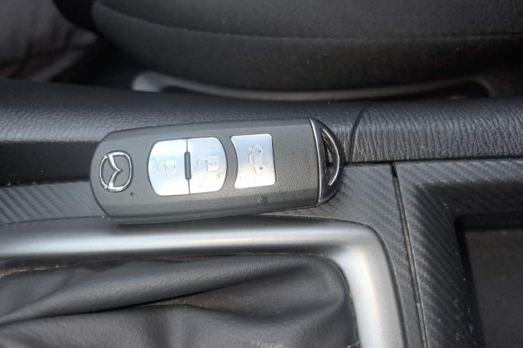 Used Mazda Mazda 3 Axela 2017 Sedan 1.5L Automatic Comfort Model Emission Standard China V