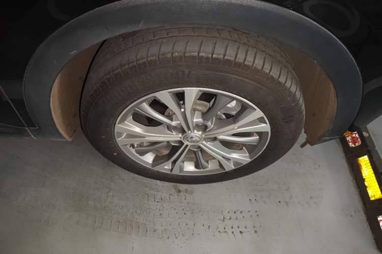 Used Buick Envision 2021 Encore Plus 652T Five-Seat Luxury Model
