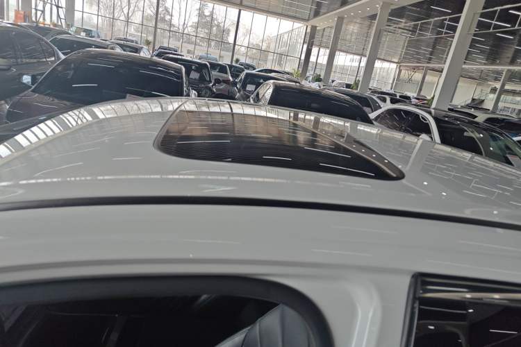 Used  L6 2024 125km PLUS Dragon Edition
