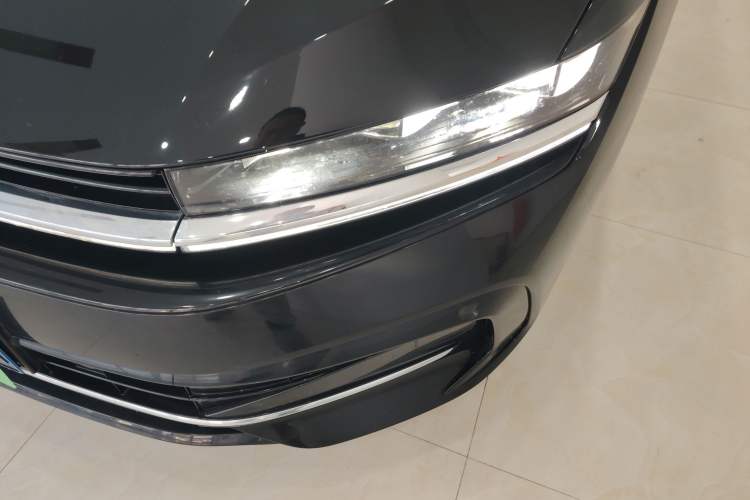 Used Volkswagen Magotan 2024 380TSI DSG Prestige Edition DaMai Package
