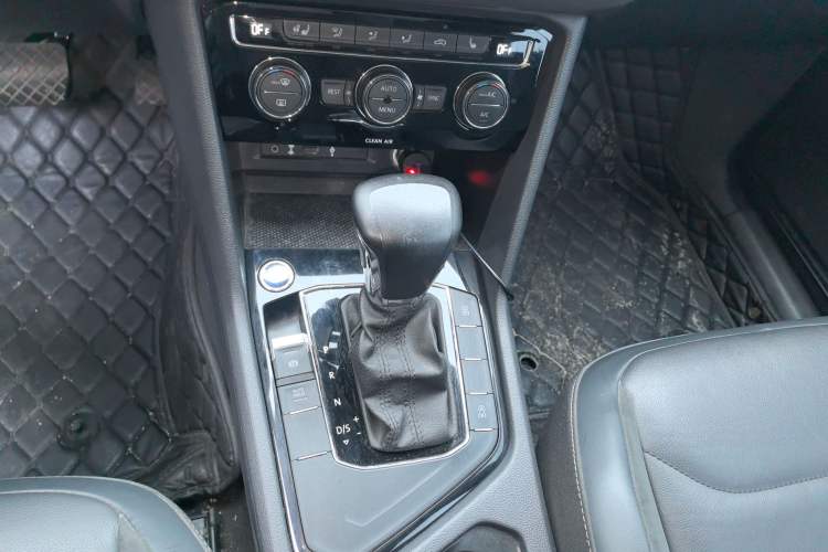 Used Volkswagen Tiguan L 2018 330TSI Automatic Two-Wheel Drive Luxury Edition
