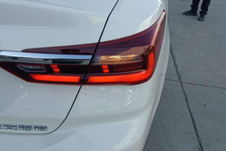 Used Ford Escort 2021 1.5L Automatic Diamond Edition
