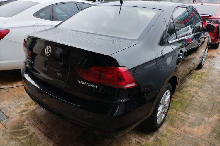 Used Volkswagen Santana 2018 1.5L Manual Comfort Edition
