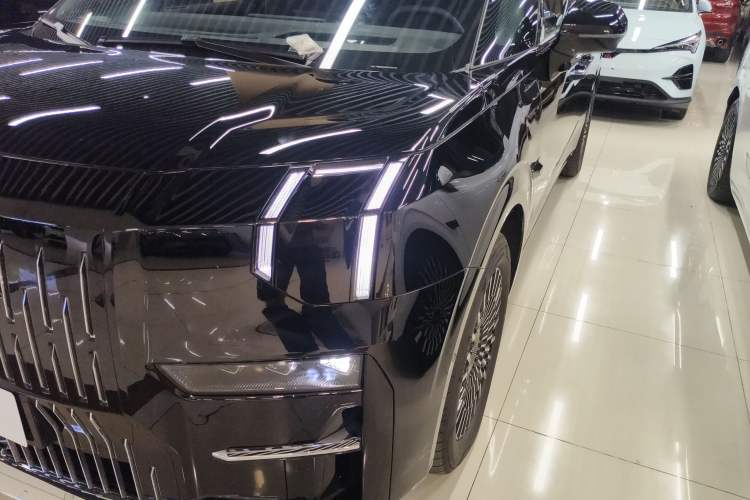 Used Zeekr 009 2024 7-Seater Aisle Version 108 kWh