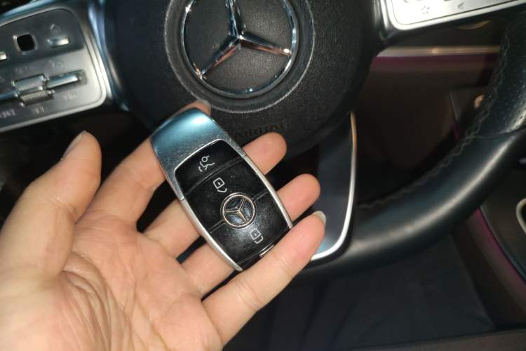 Used Mercedes-Benz E-Class 2020 E 300 L Sporty and Stylish Model
