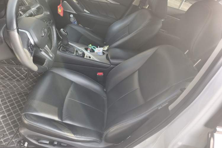 Used Infiniti Q50L 2018 2.0T Enjoyment Edition China V standard