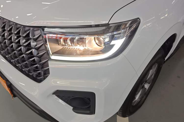 Used Great Wall Poer 2024 2.4T Commercial Version Automatic Diesel 4x4 Elite Edition
