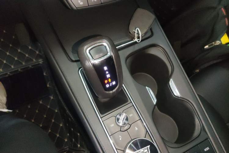 Used Cadillac XT4 2018 28T Two-Wheel Drive Leading Version
