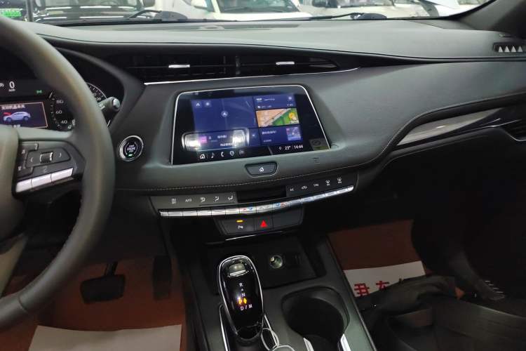 Used Cadillac XT4 2021 28T Two-Wheel Drive Tech Edition
