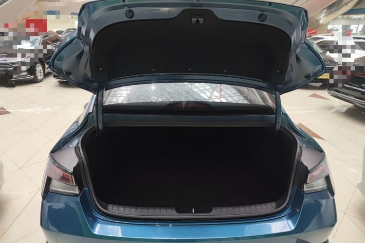 Used Hyundai Elantra 2021 1.5L CVT LUX Prestige Edition
