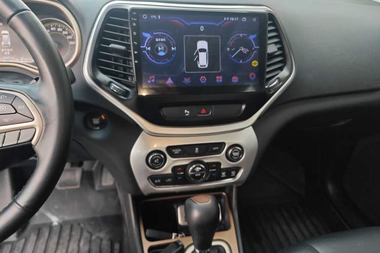 Used  Cherokee 2017 2.0L Superior Edition
