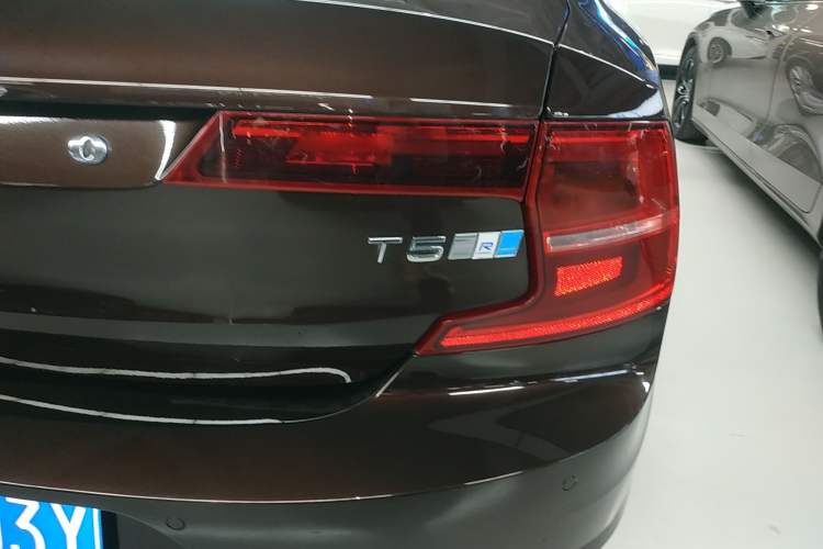 Used Volvo S90 2017 T5 Smart Luxury Edition