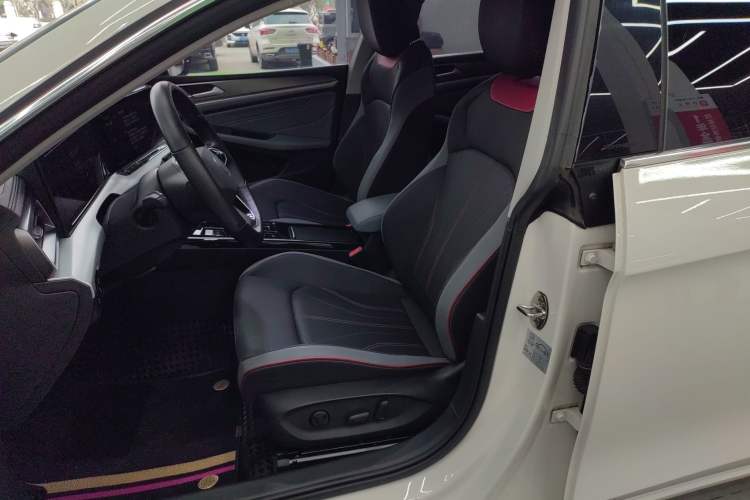 Used Volkswagen Lamando 2023 Lavida L 280TSI DSG Cool & Spicy Edition