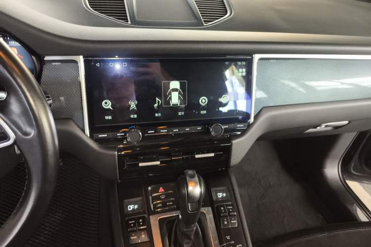 Used Porsche Macan 2014 Macan 2.0T
