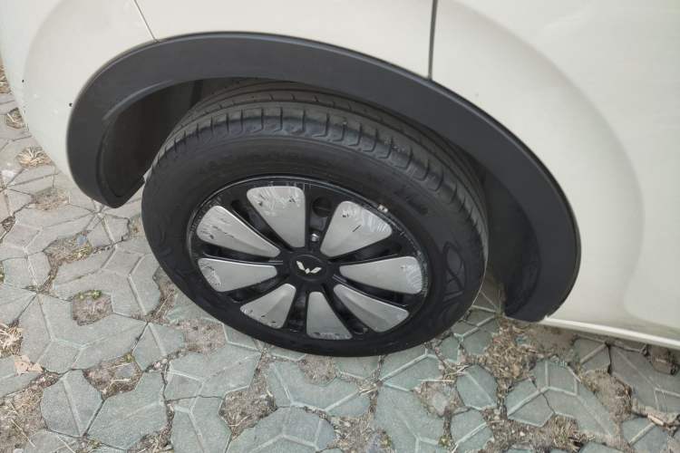 Used Wuling Bingo 2023 333 km Enjoyment Version
