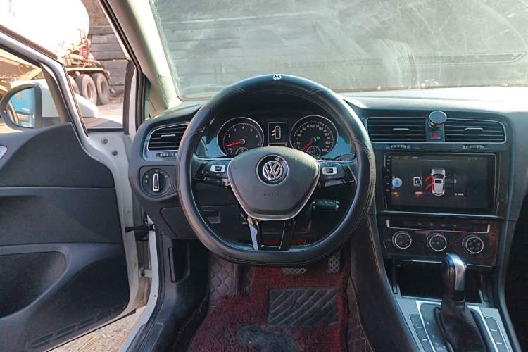 Used Volkswagen Golf 2019 1.6L Automatic Comfort Model China V Standard
