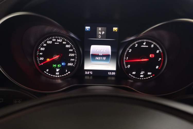 Used Mercedes-Benz GLC 2016 GLC 260 4MATIC Luxury Model