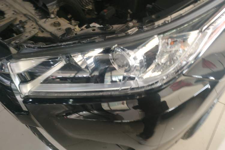 Used Toyota Highlander 2018 2.0T Four-Wheel Drive Prestige Version 7 Seats China VI Standard
