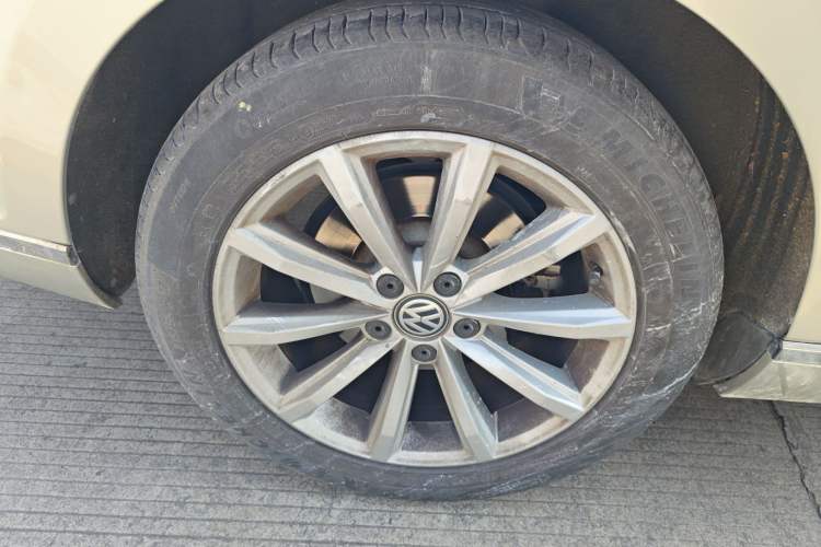 Used Volkswagen Magotan 2017 330TSI DSG Leading Model