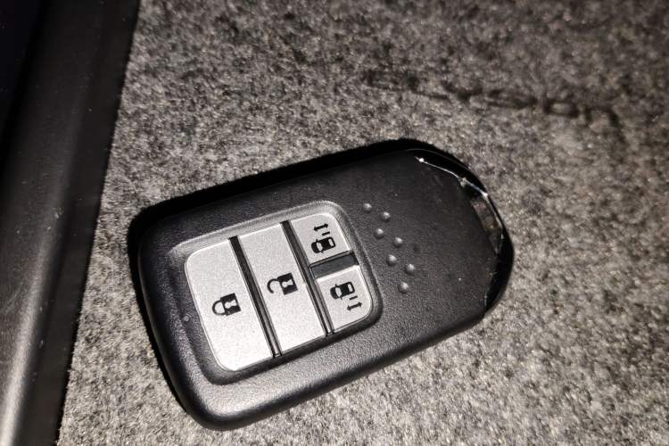 Used Honda Elysion 2016 2.4L Luxury Edition
